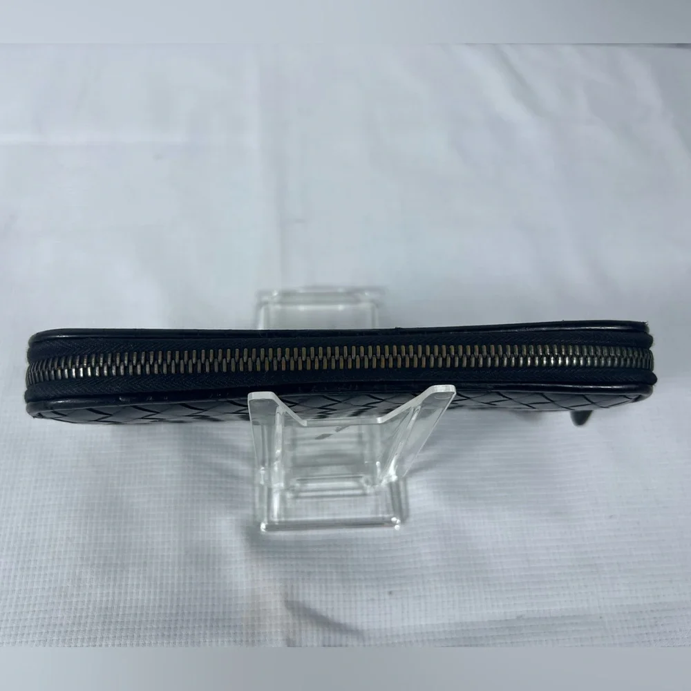 1059: Bottega Veneta Intrecciato Zip Around Continental Wallet Black